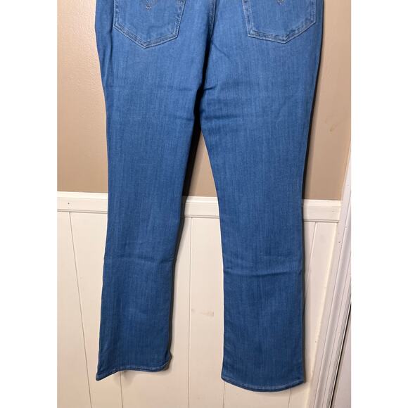 NWT Women's Levi's 725 High-Rise Bootcut Blue Jeans, 29 x 30 - Picture 9 of 10